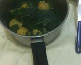Foto langkah ke 4 dari resep Sayur Bening Bayam Jagung.