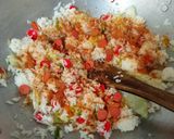 Foto langkah ke 3 dari resep Nasi goreng sosis bumbu racik.