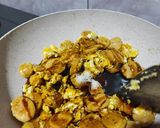 Foto langkah ke 4 dari resep Orak Arik Sosis Telur.