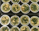 A picture of step 4 of Spinach & cheese cup pies.