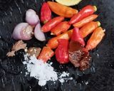 Foto langkah ke 5 dari resep Ikan Bilis Goreng Sambal Kemangi.