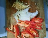 Foto langkah ke 3 dari resep Tumis Brokoli tabur bawang putih.