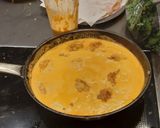 Foto del paso 11 de la receta: Huevos rellenos de gambas en salsa