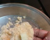 A picture of step 4 of Cheesy Sago Bombs.