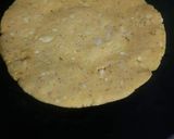 A picture of step 8 of Leftover dal makai roti.