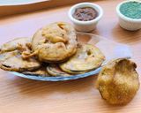 A picture of step 4 of Bengan pakora.