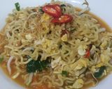 Foto langkah ke 5 dari resep Mie Nyemek Indomie Goreng.