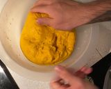 Foto del paso 4 de la receta: Lussebullar (bollo Sueco de azafrán)