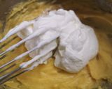 Ropogós képviselő fánk narancsos-vaníliás krémmel, csokihabbal recept fázis 11 fotója