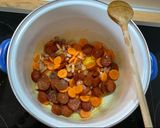 Tejfölös- kolbászos burgonyaleves kicsit másképp🥔🍜 recept fázis 3 fotója