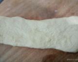 A picture of step 3 of Turkish Pizza.