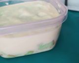 Foto langkah ke 2 dari resep Pandan oreo cheese dessert box.