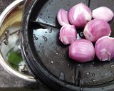 A picture of step 2 of Mango Ginger Thuvaiyal.
