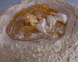 A picture of step 2 of White and Chocolate Conchas.