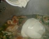 Foto del paso 5 de la receta: Pollo al verdeo con papas a la española
