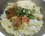 A picture of step 1 of Aloo tikki chaat.