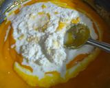 मैंगो कोकोनट बर्फी (mango coconut barfi recipe in Hindi) रेसिपी चरण 2 फोटो