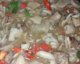 Foto langkah ke 4 dari resep Tumis Jamur Barat & Bakso.