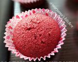 A picture of step 2 of Red velvet cupcakes III.