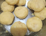 Foto langkah ke 5 dari resep Perkedel kentang.