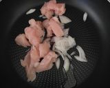 Krémes cukkinis-csirkés krémleves recept fázis 1 fotója