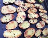 Une image de l'étape 5 de Pommes de terre grillées ail et persil (à la plancha).
