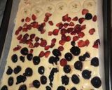 Gyümölcsös olajos piskóta😇🍓🍒🍌 recept fázis 5 fotója