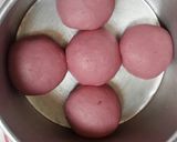 Foto langkah ke 3 dari resep Roti Sobek Ubi Ungu.