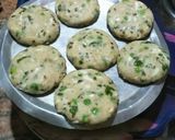 A picture of step 3 of Veg aaloo tikki burger.