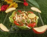 A picture of step 3 of Apple and Cabbage salad.