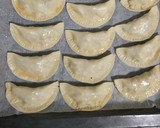 Foto del paso 5 de la receta: Empanadillas rellenas con carne horneada el día anterior