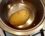 Foto del passaggio 1 della ricetta Spaghetti alla crema di fave con patate e fonduta di pecorino di Pienza