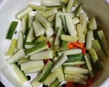Foto langkah ke 1 dari resep Acar Kuning Timun dan Wortel.