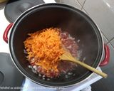 Kolbászos-sárgarépás-köleses egytál recept fázis 3 fotója