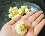 Hình bước làm 3 của món Hoành thánh ✨🌿