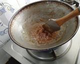 A picture of step 3 of Butterscotch lassi (without sugar).