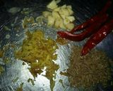 A picture of step 1 of Tomato & gajar ki mithi chutney.
