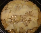 รูปขั้นตอนการทำที่ 2 ของ หัวขึ้นฉ่ายอบ celery root with champion and minced meat
