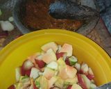 Foto langkah ke 4 dari resep Sambal rujak buah.