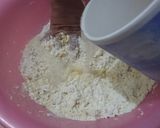 Foto langkah ke 2 dari resep Roti Maryam Renyah Tanpa Rendam Minyak.