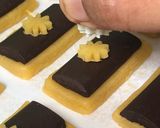 Foto langkah ke 7 dari resep Chocholate Stick Cookies.
