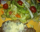 Foto del paso 2 de la receta: Bondiola al roquefort con ensalada!!