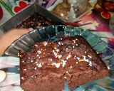 Foto langkah ke 4 dari resep Brownies kukus lembut ekonomis by haan *no mixer no oven*.