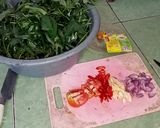 Foto langkah ke 1 dari resep Cah ebi lung/ daun ubi rambat.