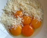 Foto del paso 1 de la receta: Carbonara Original Trufada 🧀🥓