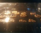 A picture of step 4 of Nutella shortbread cookies😊.