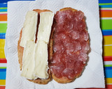 Foto del paso 2 de la receta: Llescas con embutido