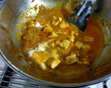 A picture of step 1 of Paneer Angara.