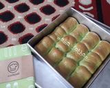 Foto langkah ke 6 dari resep Roti kasur pandan isi keju.