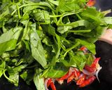 Foto langkah ke 3 dari resep Tumis Kangkung Sat Set.